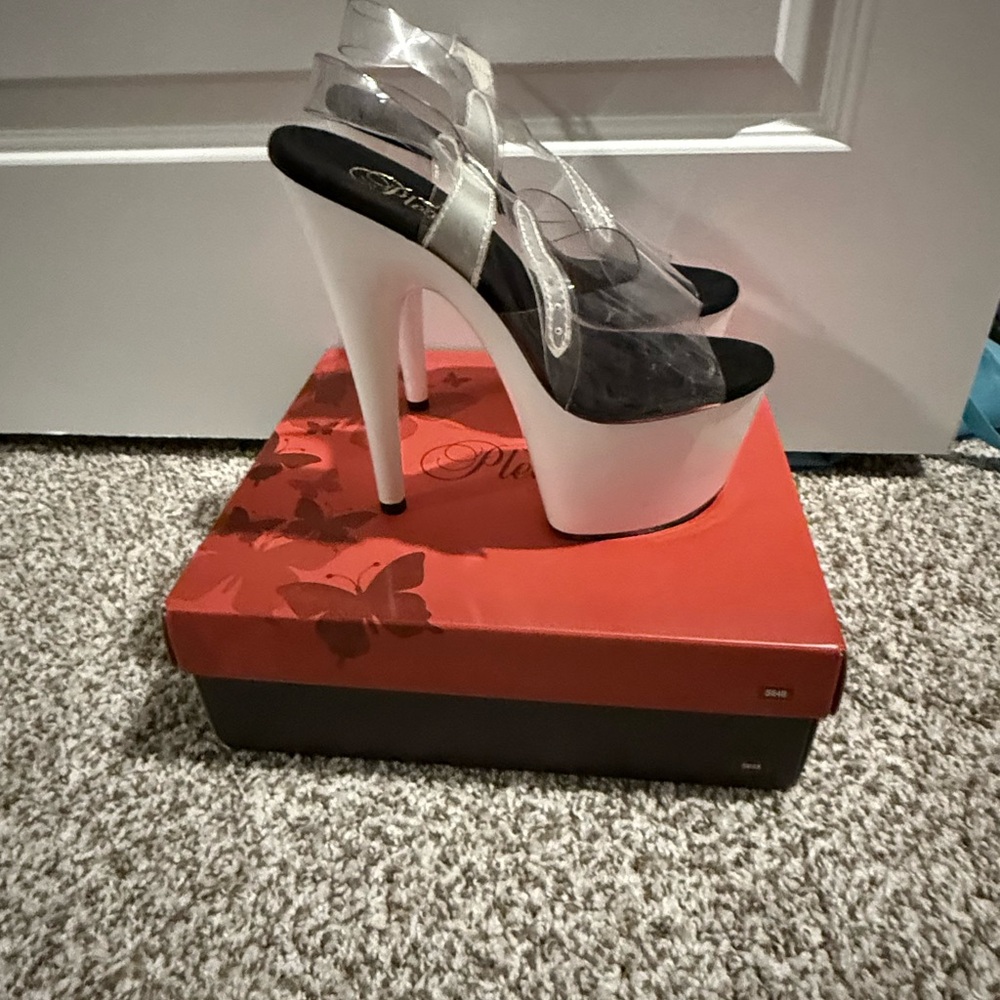 Womens Pleaser heels white 7” - Picture 6 of 6